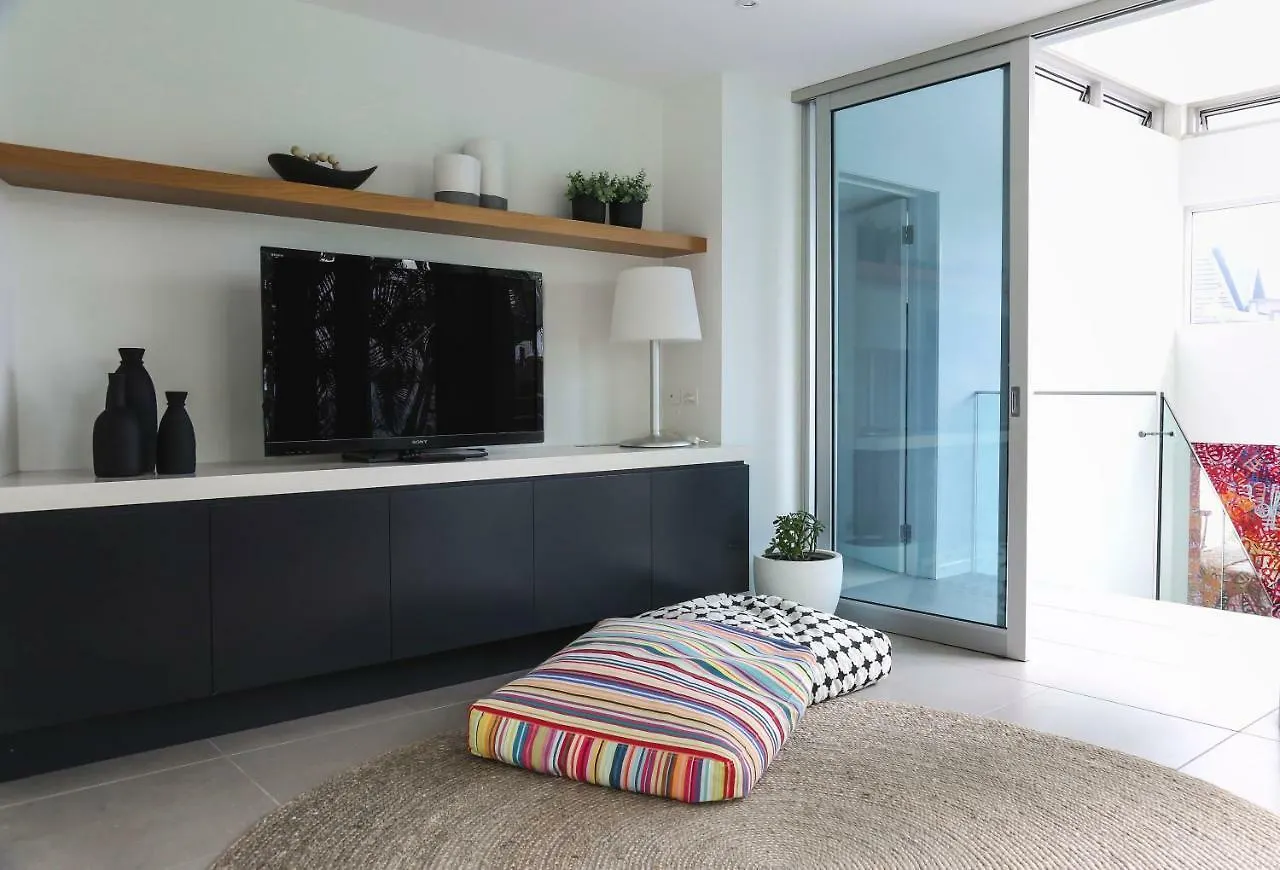 Hastings Park: Luxury Penthouse, Private Pool & Views Villa Noosa Heads Feriehus