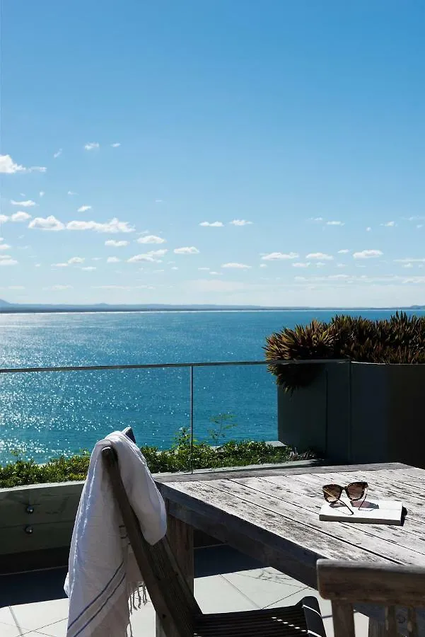 Hastings Park: Luxury Penthouse, Private Pool & Views Villa Noosa Heads